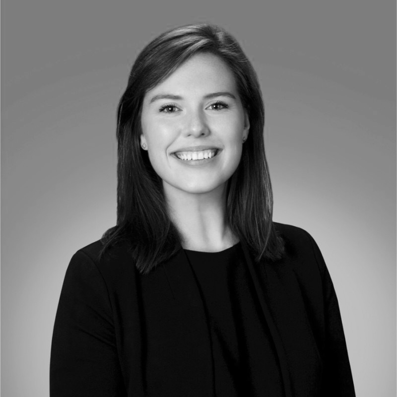 Caroline Morris Headshot-1